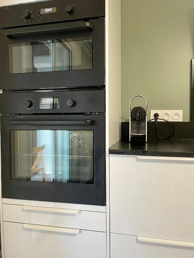 Air-Conditioned Apartment With Garage Near The Sea Nice France