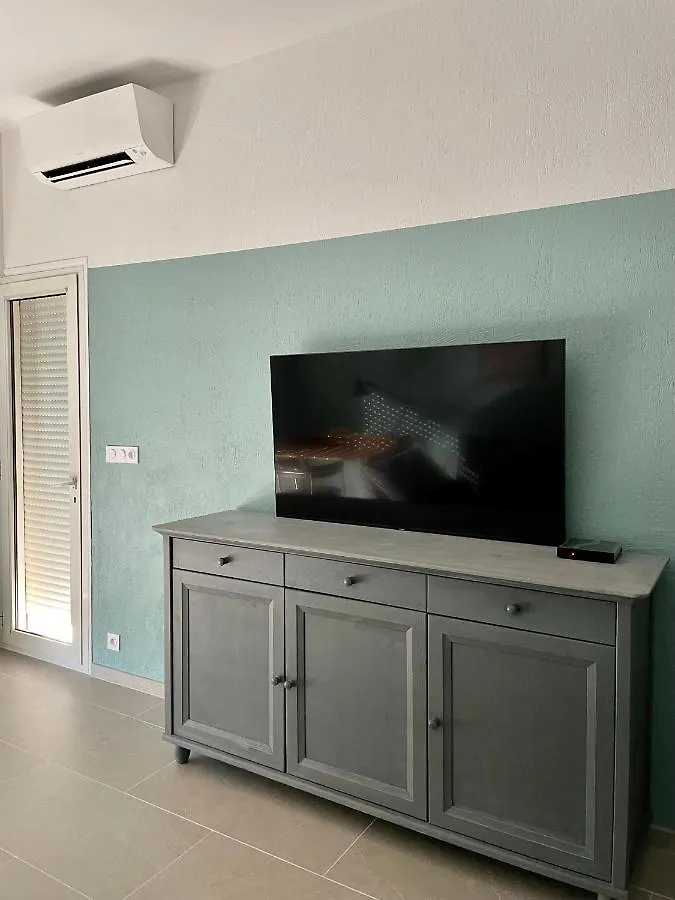 Air-Conditioned Apartment With Garage Near The Sea Nice