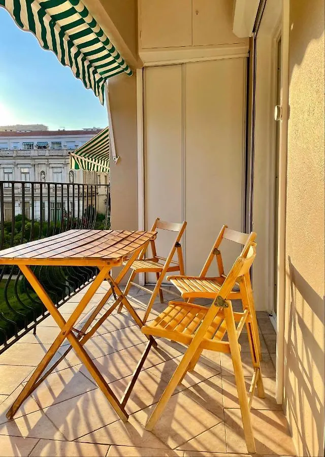 Air-Conditioned Apartment With Garage Near The Sea Nice